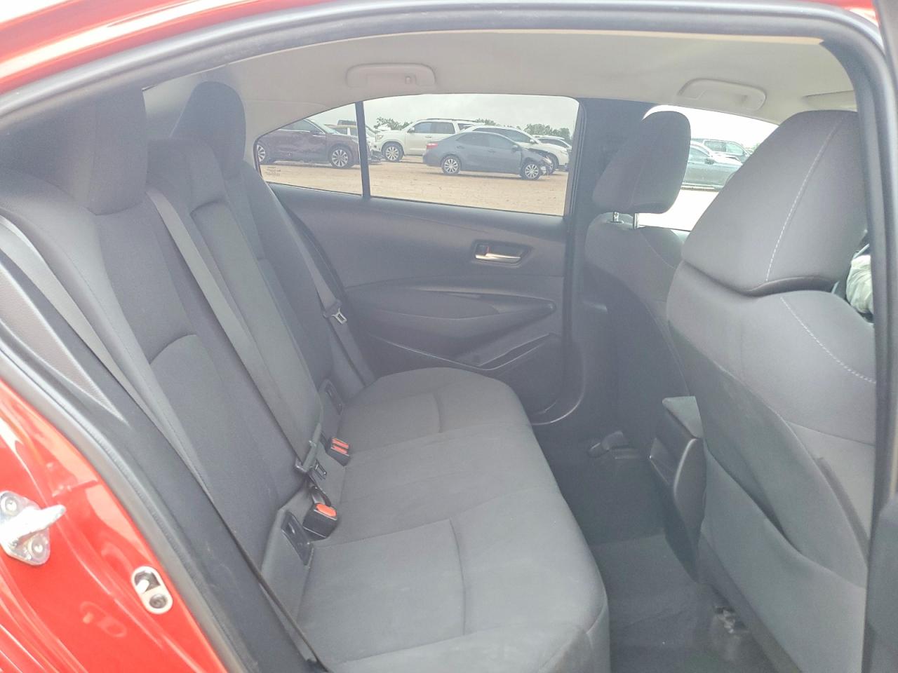 2020 TOYOTA COROLLA LE photo 19