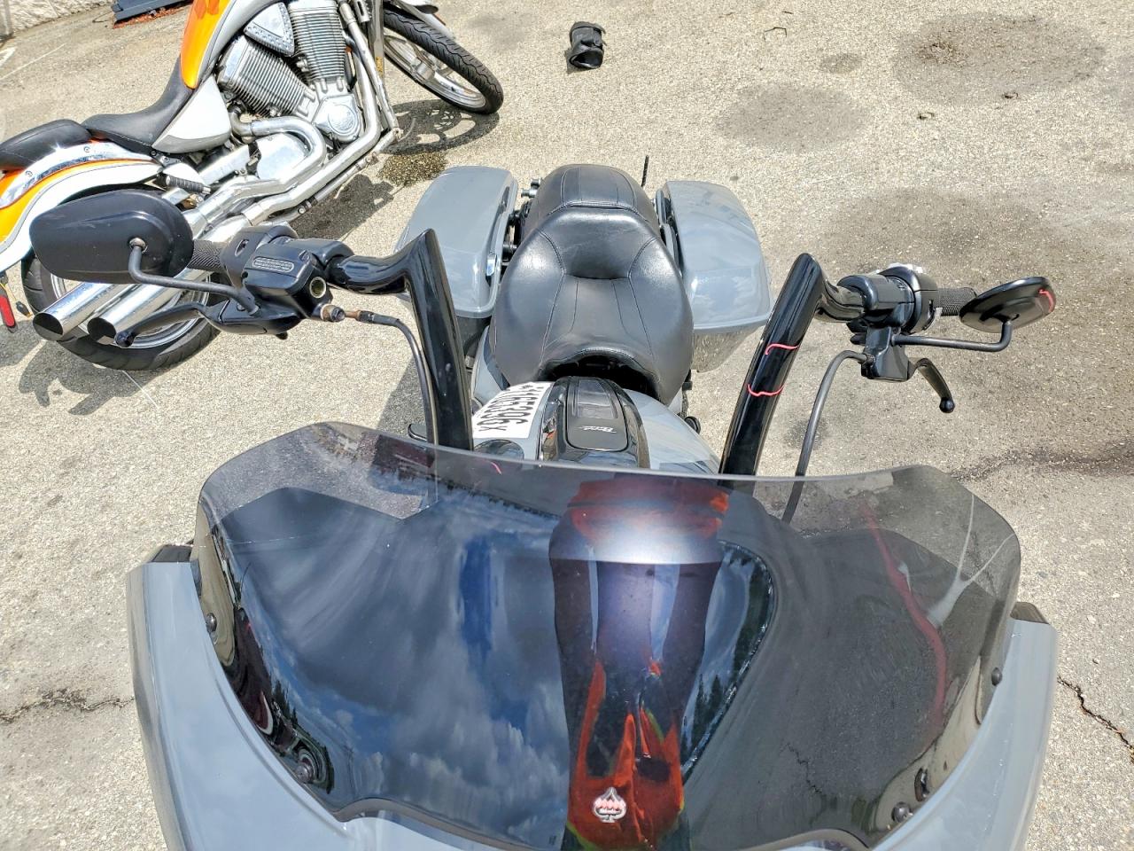 2022 HARLEY-DAVIDSON FLTRXS photo 9