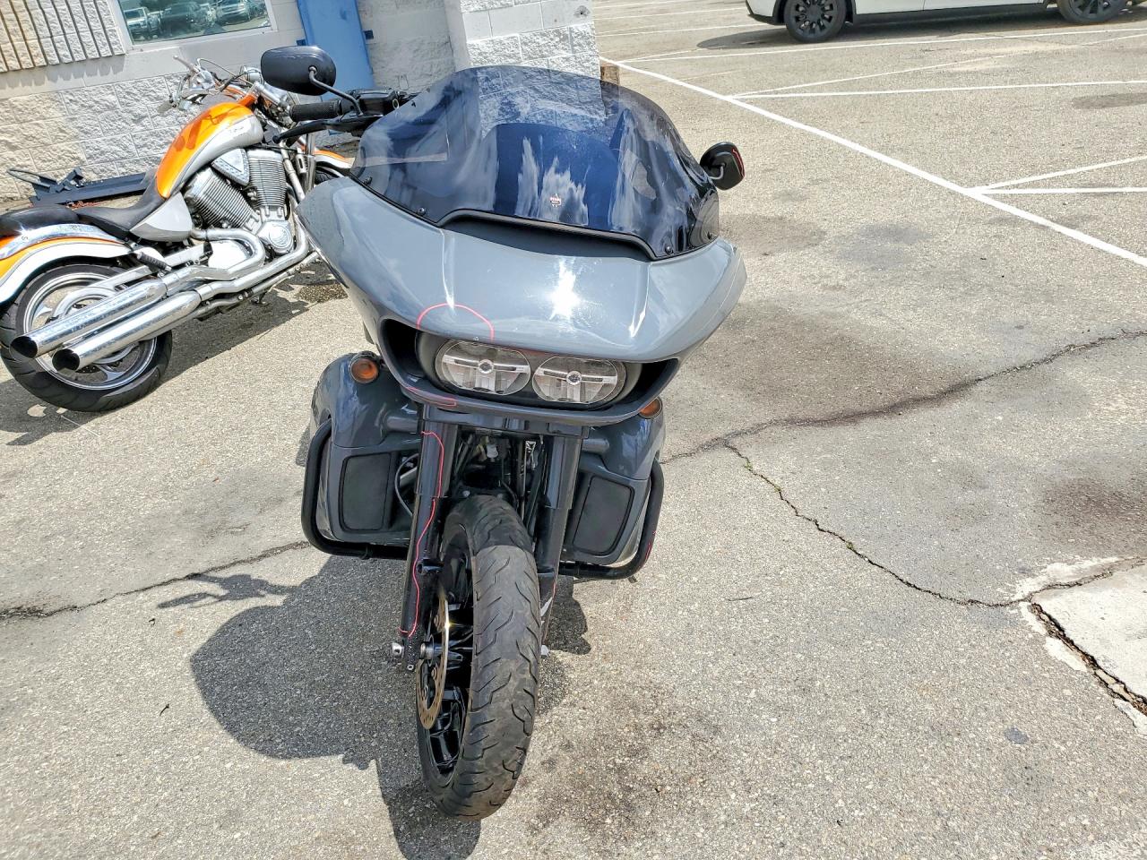 2022 HARLEY-DAVIDSON FLTRXS photo 3