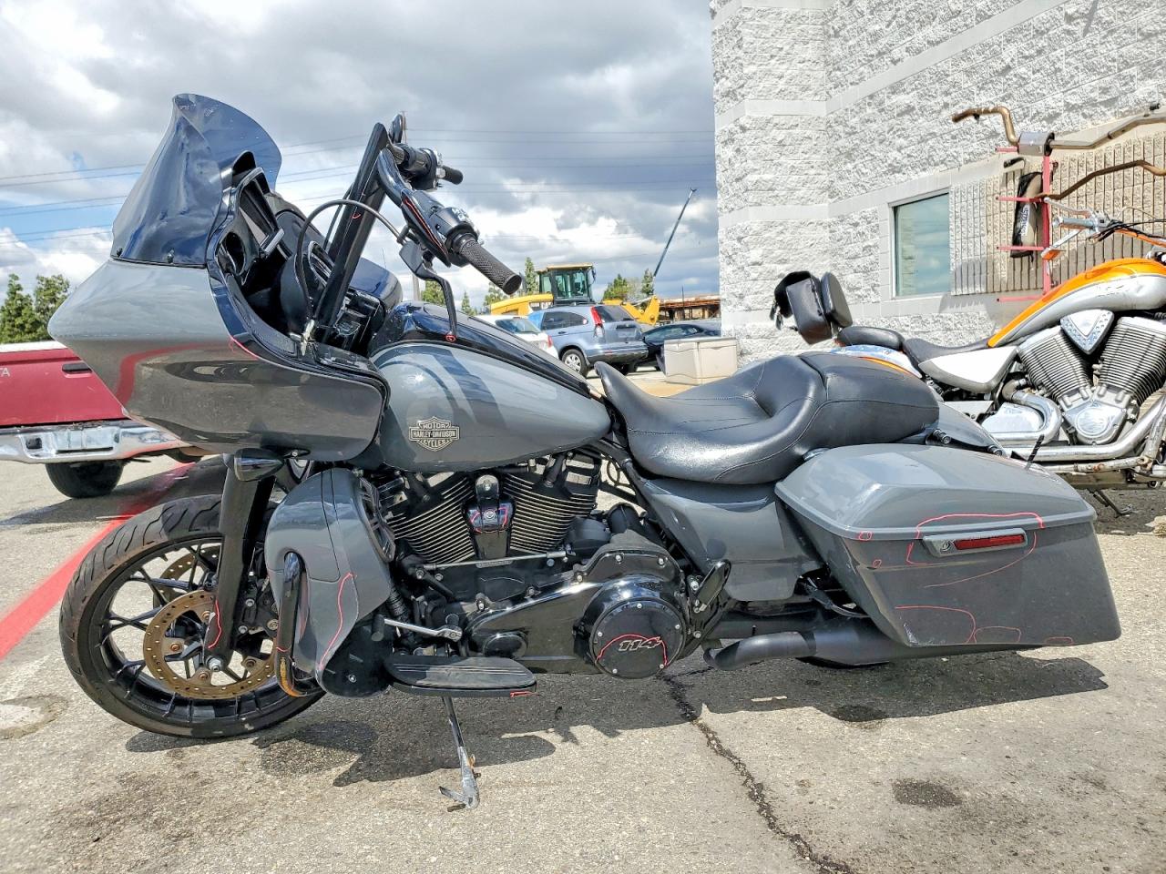 2022 HARLEY-DAVIDSON FLTRXS photo 5