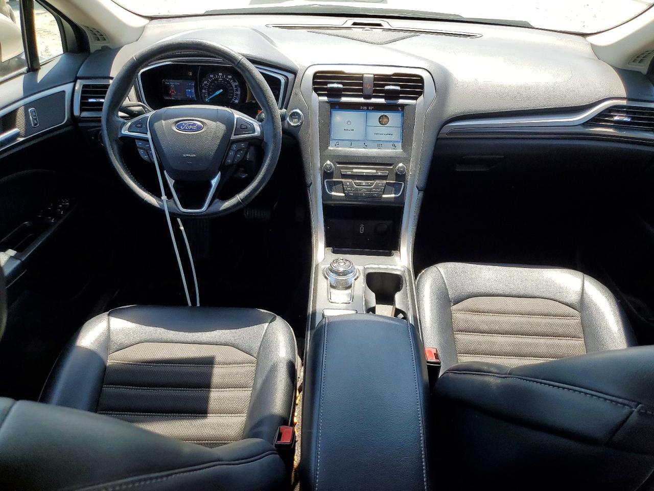 2017 FORD FUSION SE photo 15