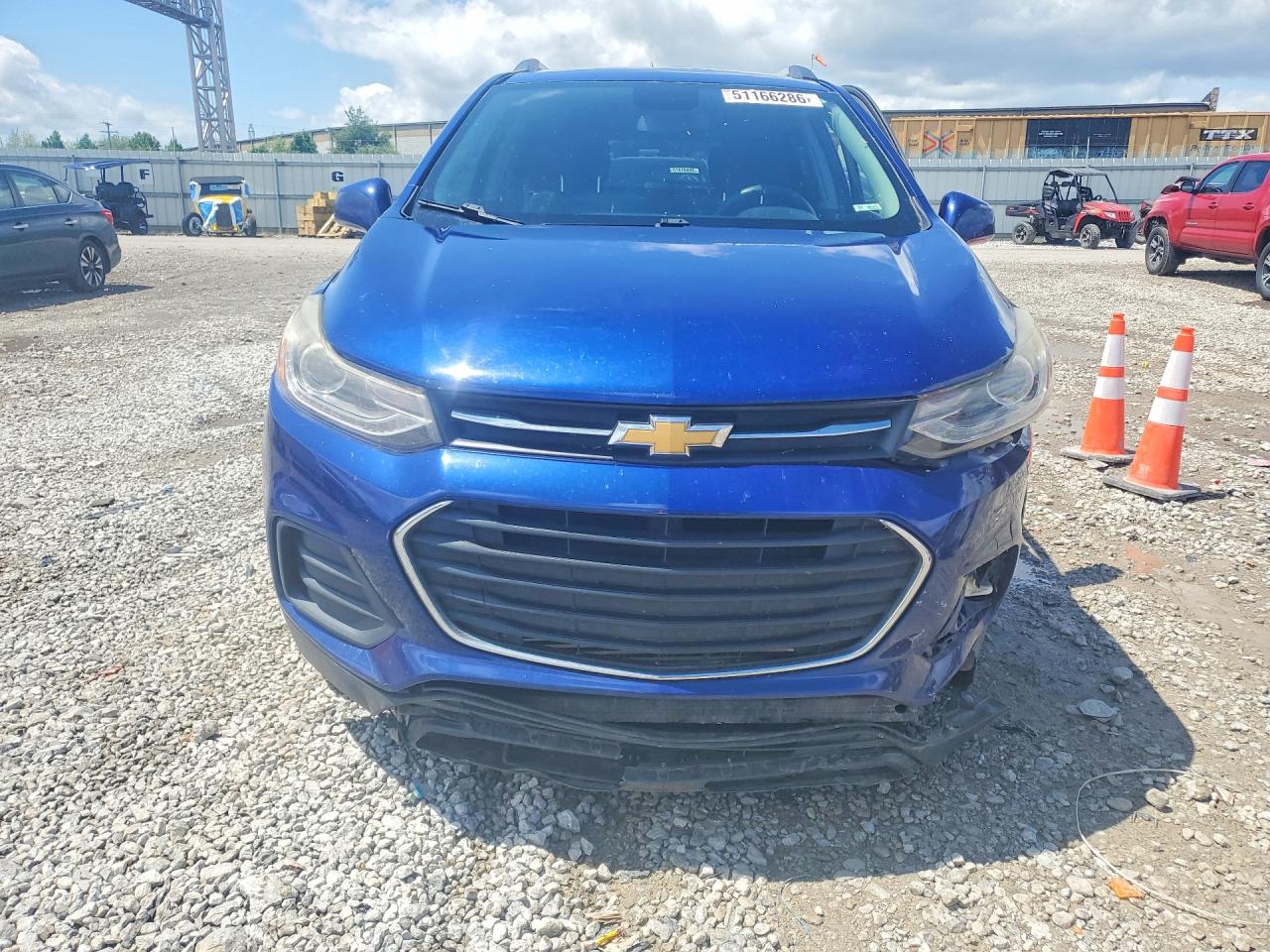 2017 CHEVROLET TRAX 1LT photo 5