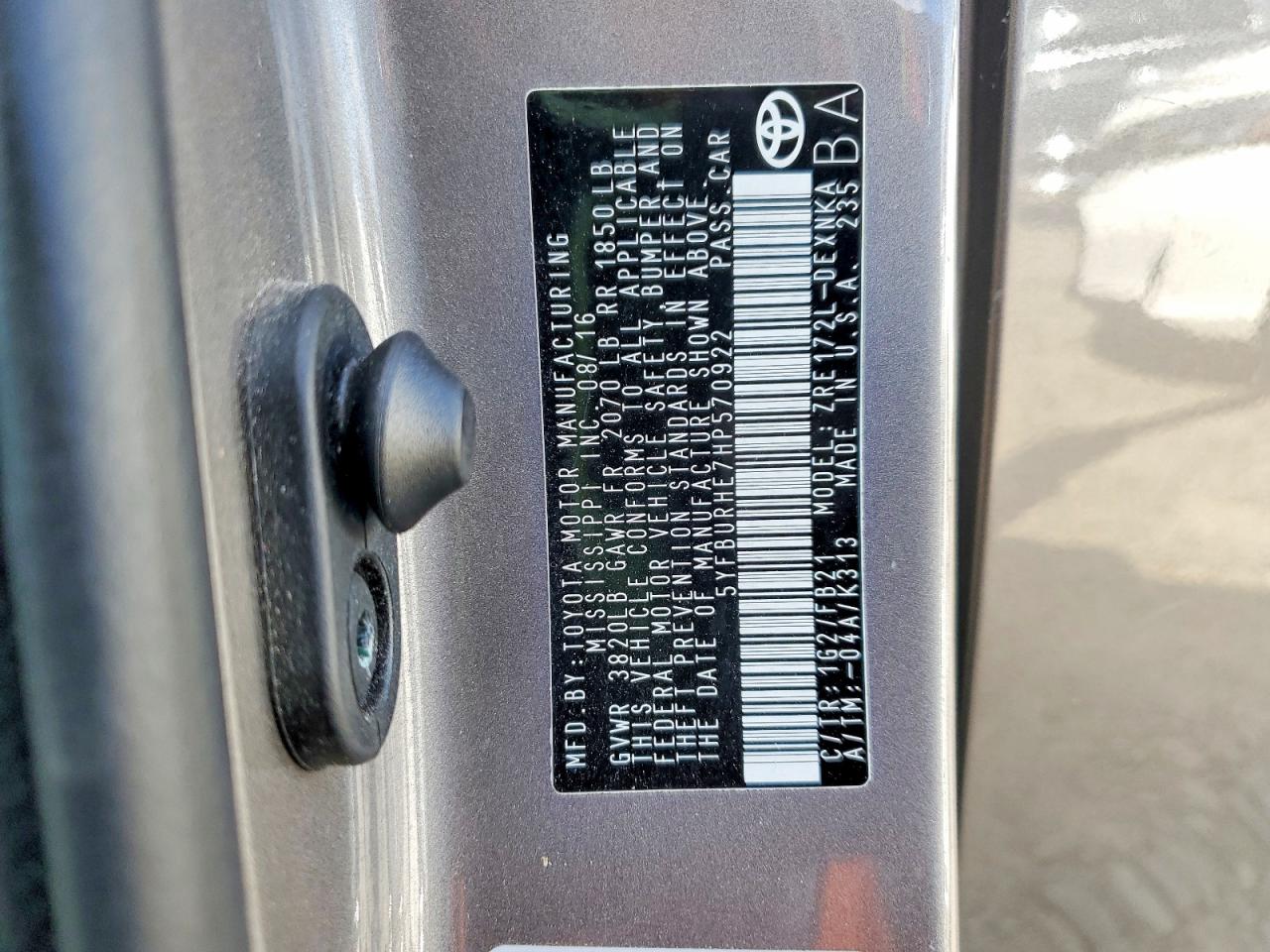 2017 TOYOTA COROLLA LE photo 23