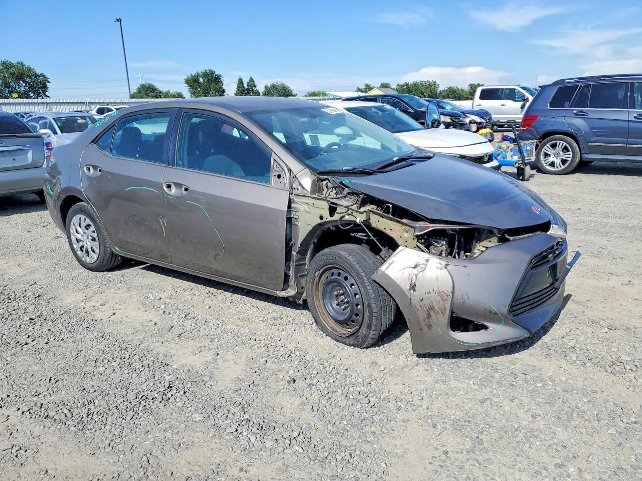 2017 TOYOTA COROLLA LE photo 7