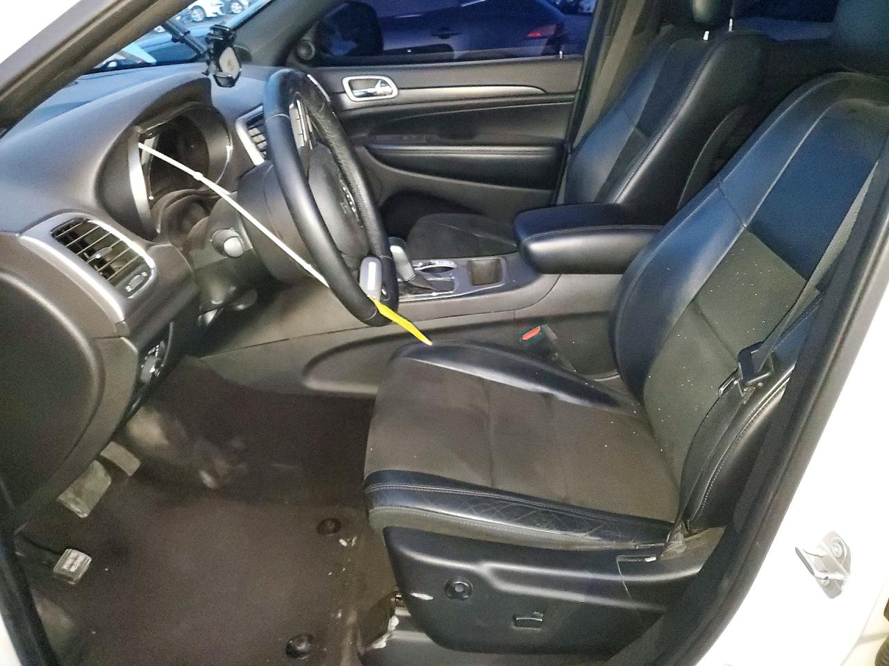 2018 JEEP GRAND CHEROKEE LAREDO photo 19