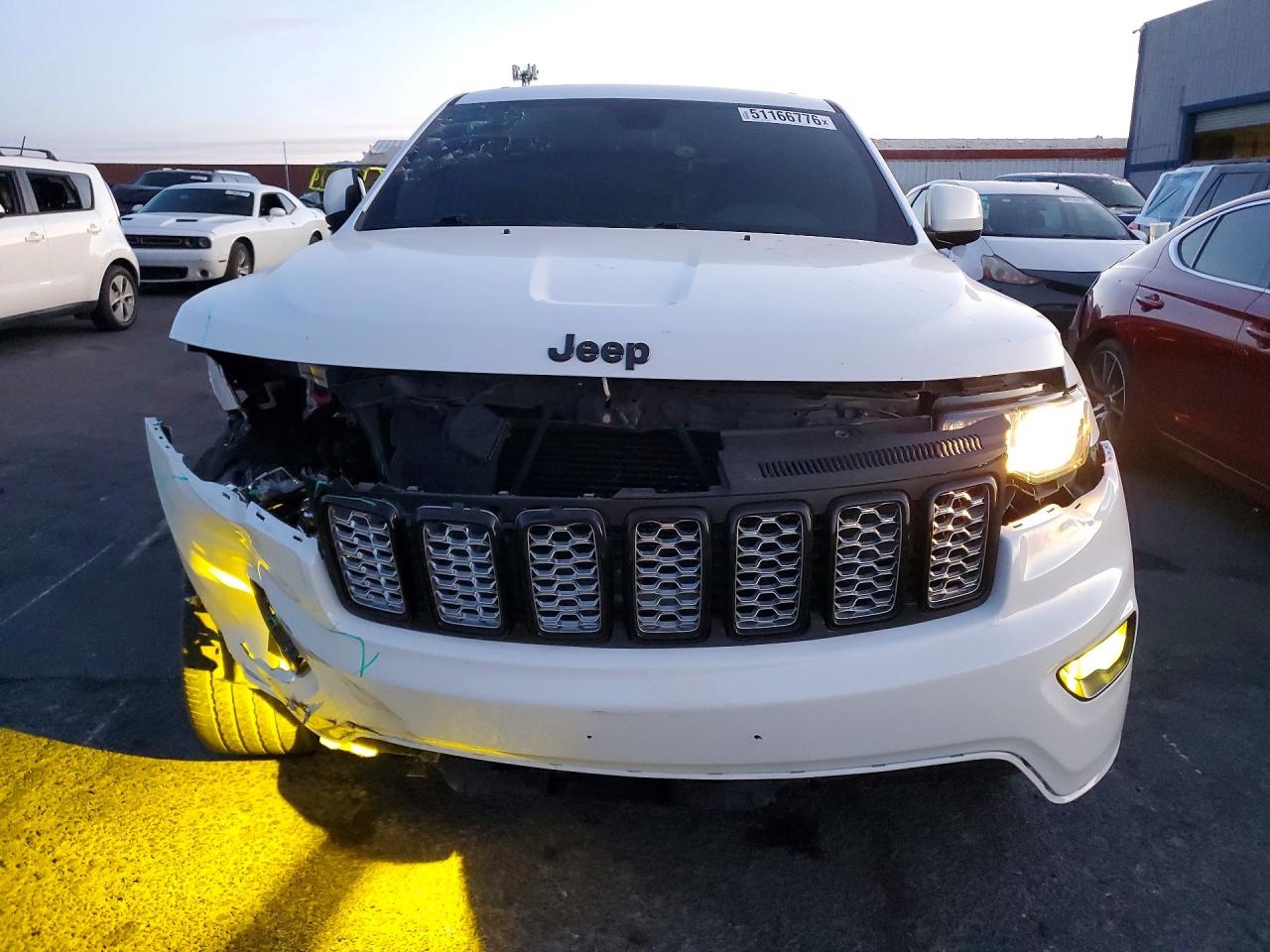 2018 JEEP GRAND CHEROKEE LAREDO photo 13