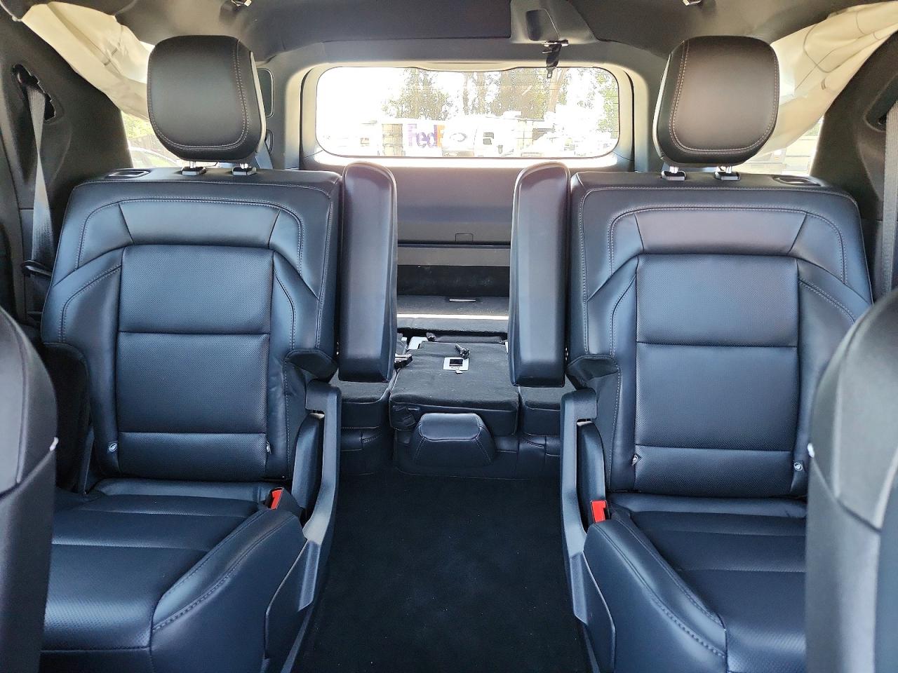 2025 LINCOLN NAVIGATOR RESERVE photo 19