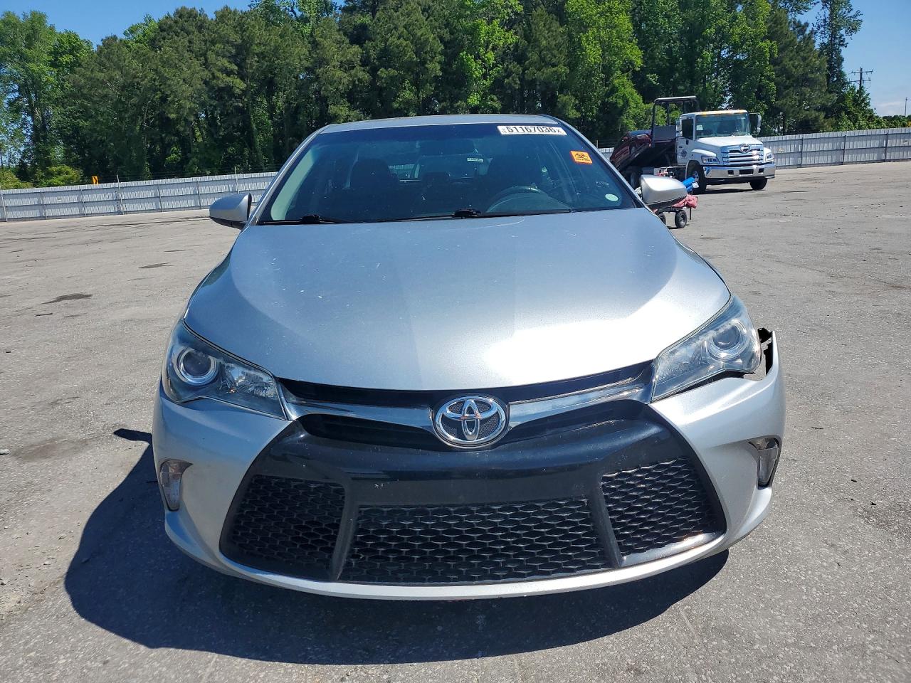 2017 TOYOTA CAMRY SE photo 13