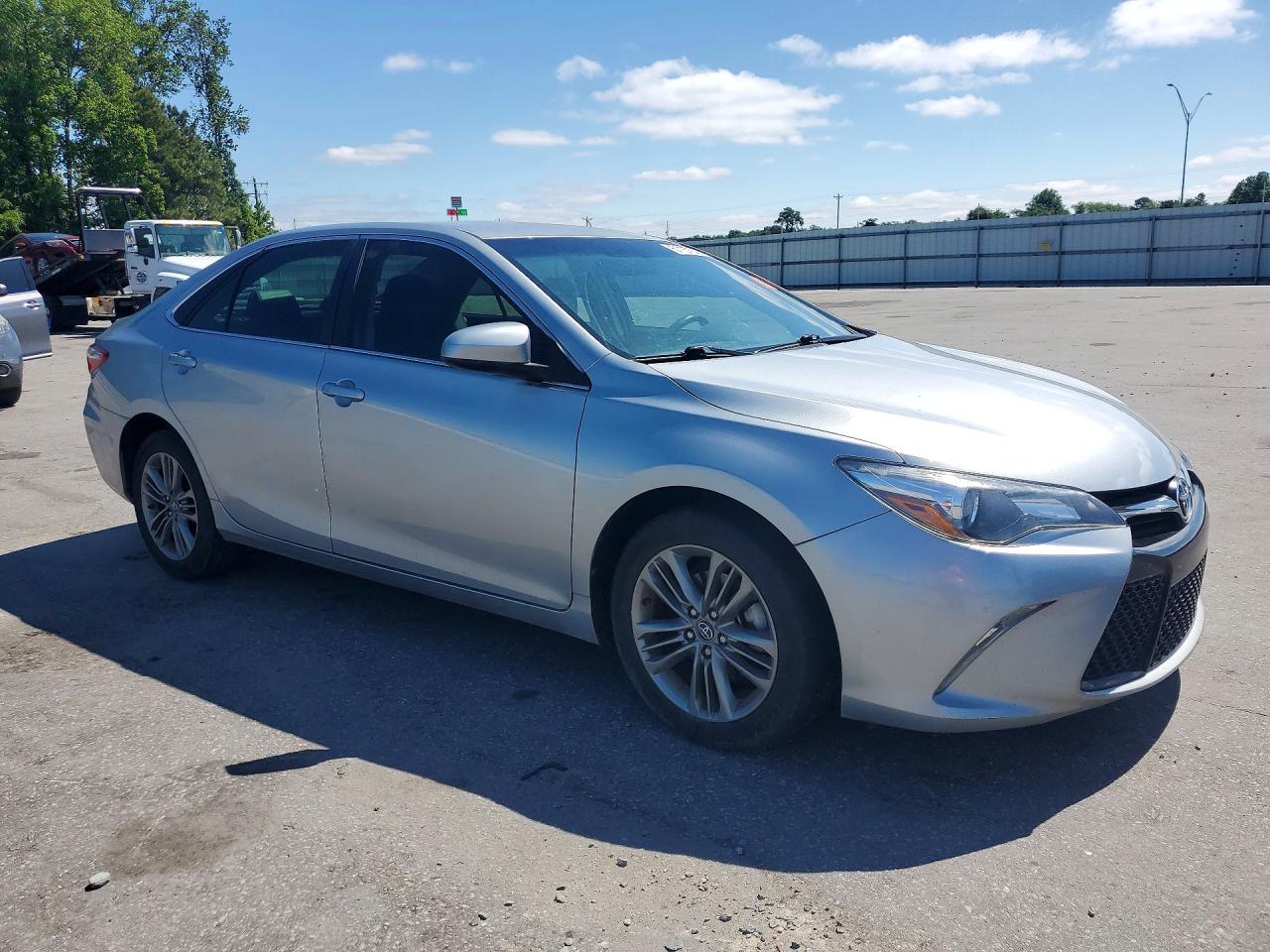 2017 TOYOTA CAMRY SE photo 10