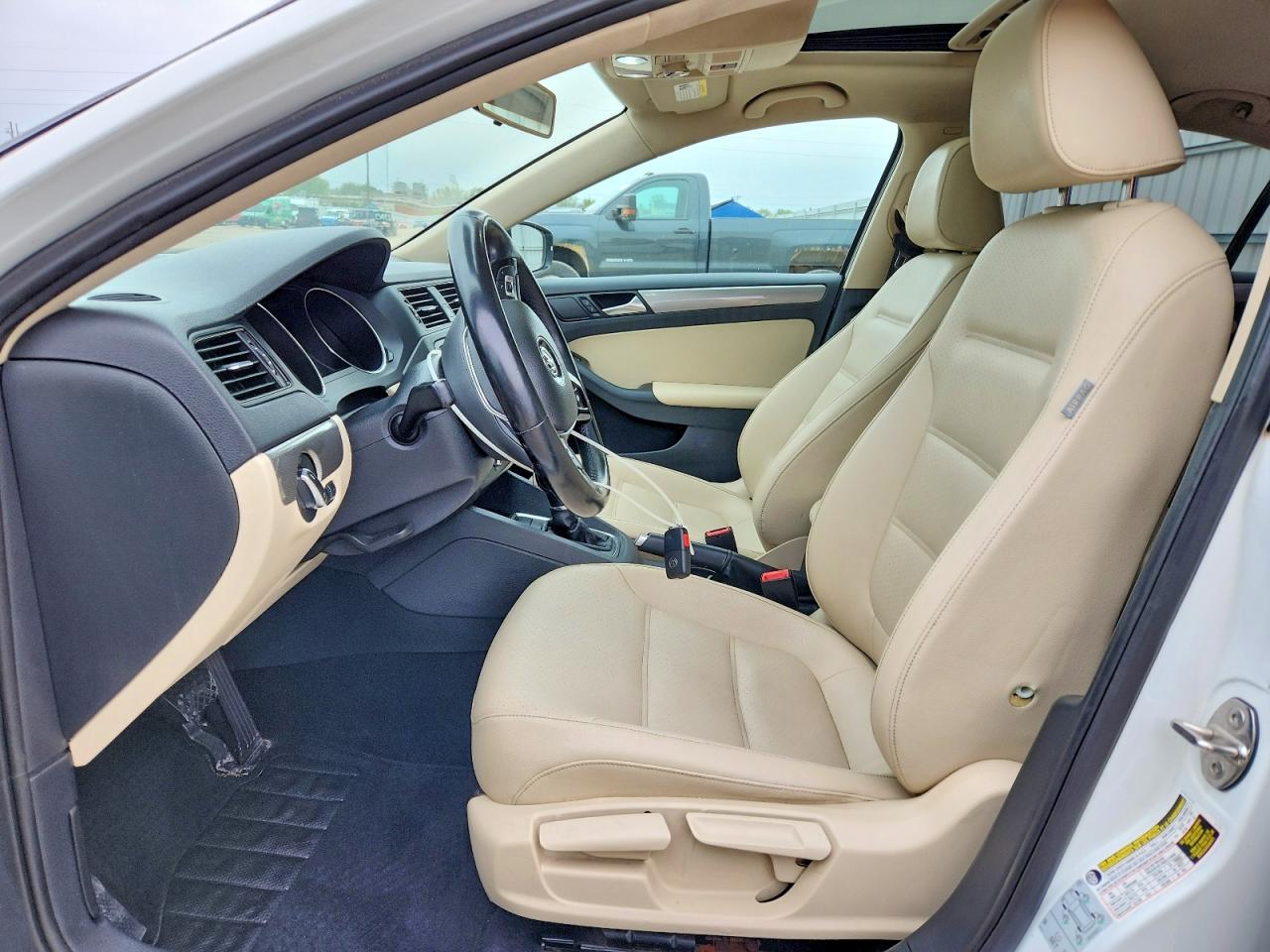 2018 VOLKSWAGEN JETTA SE photo 19
