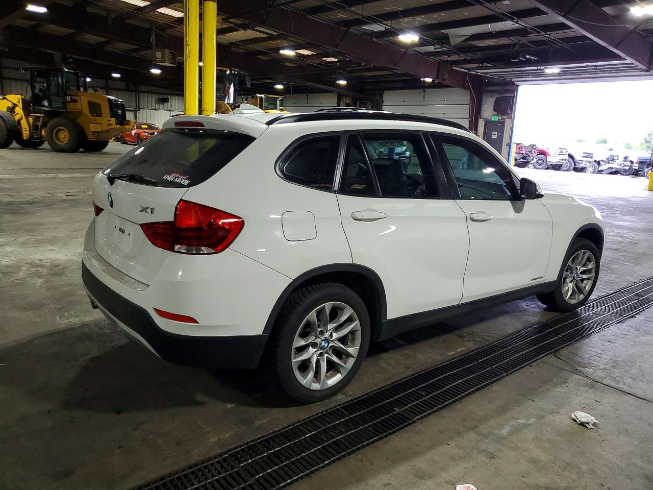 2015 BMW X1 XDRIVE28I photo 5