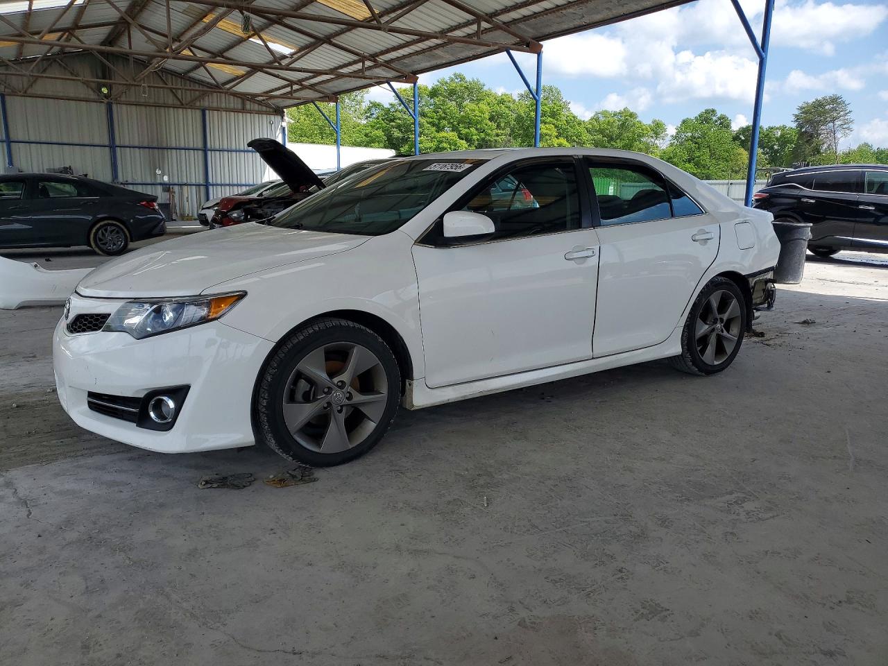 2014 TOYOTA CAMRY