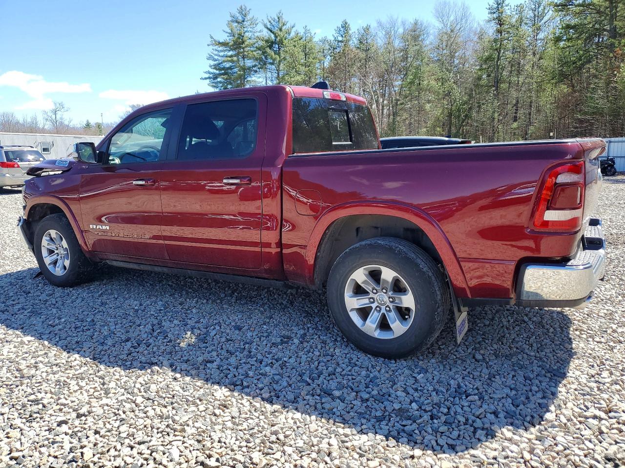 2021 RAM 1500 LARAMIE photo 3
