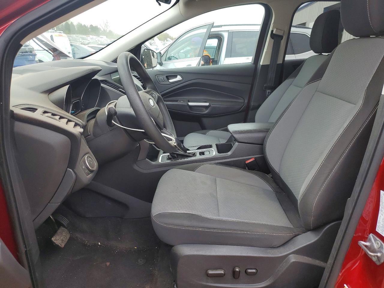 2019 FORD ESCAPE SE photo 13