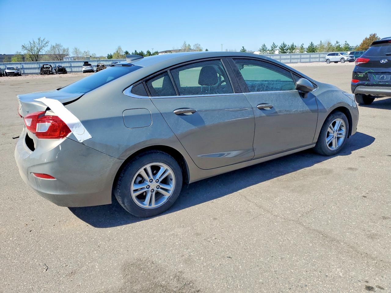 2017 CHEVROLET CRUZE LT photo 5