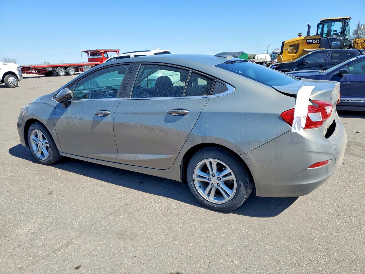 2017 CHEVROLET CRUZE LT photo 3