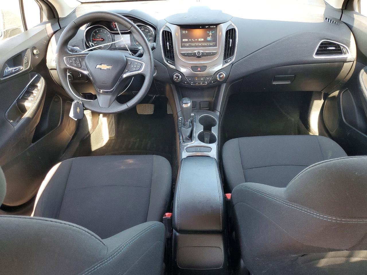 2017 CHEVROLET CRUZE LT photo 15