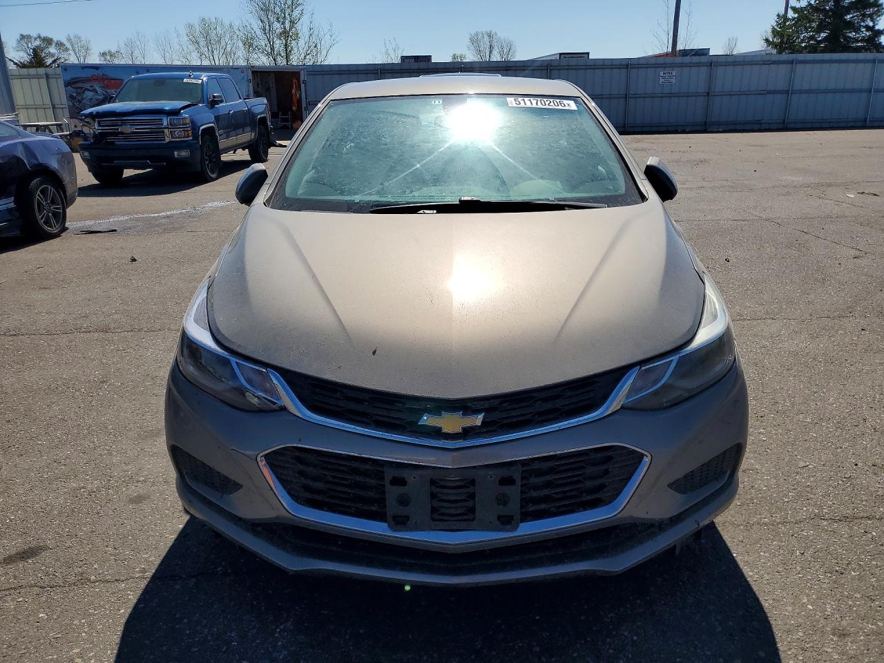 2017 CHEVROLET CRUZE LT photo 9
