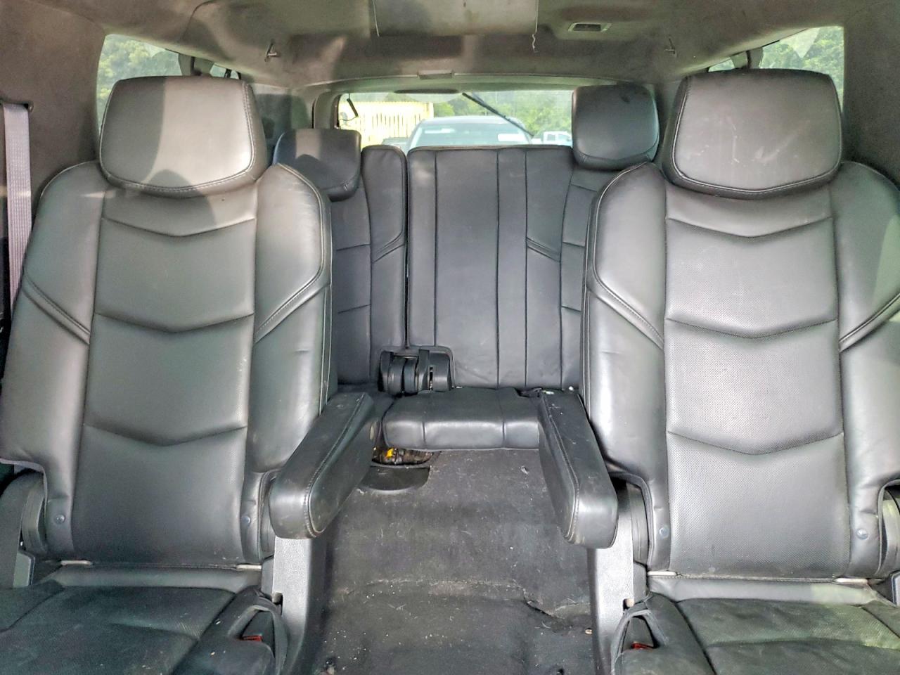 2016 CADILLAC ESCALADE ESV PLATINUM photo 28