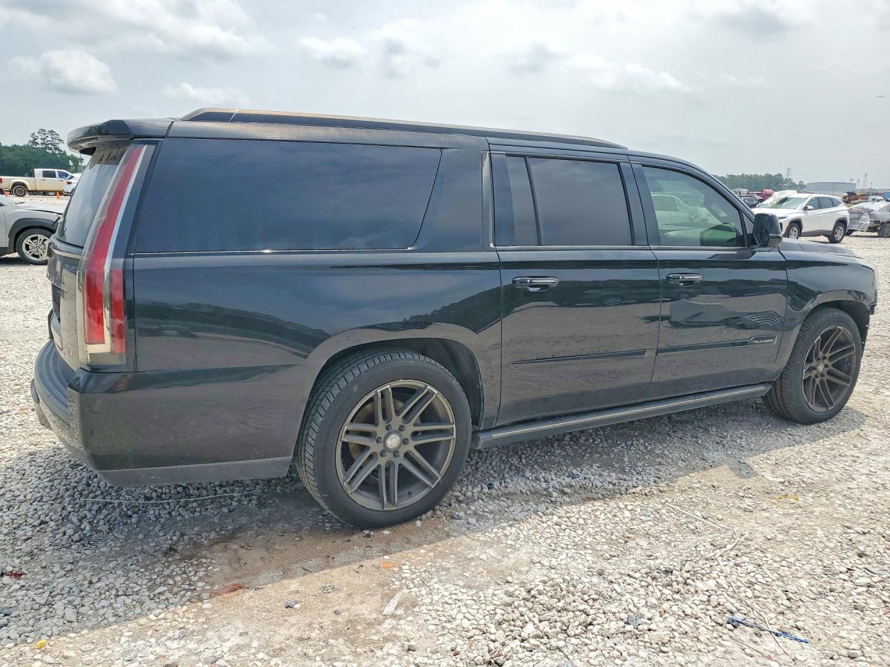 2016 CADILLAC ESCALADE ESV PLATINUM photo 7