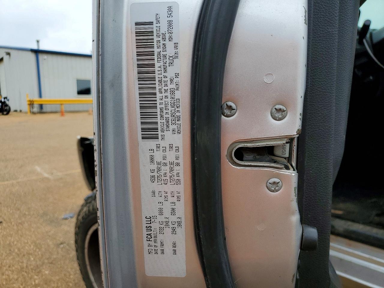 2016 RAM 2500 ST photo 25