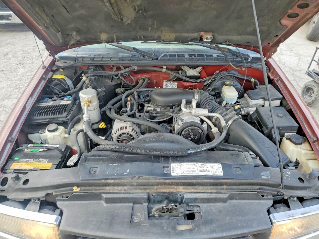1998 CHEVROLET S TRUCK S10 photo 31