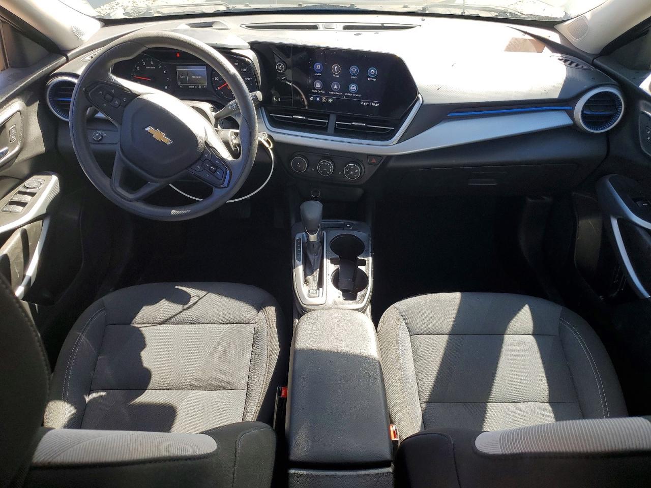 2025 CHEVROLET TRAX LS photo 15
