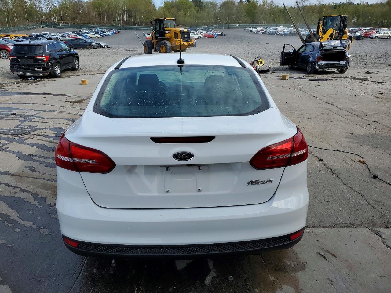 2017 FORD FOCUS S photo 16