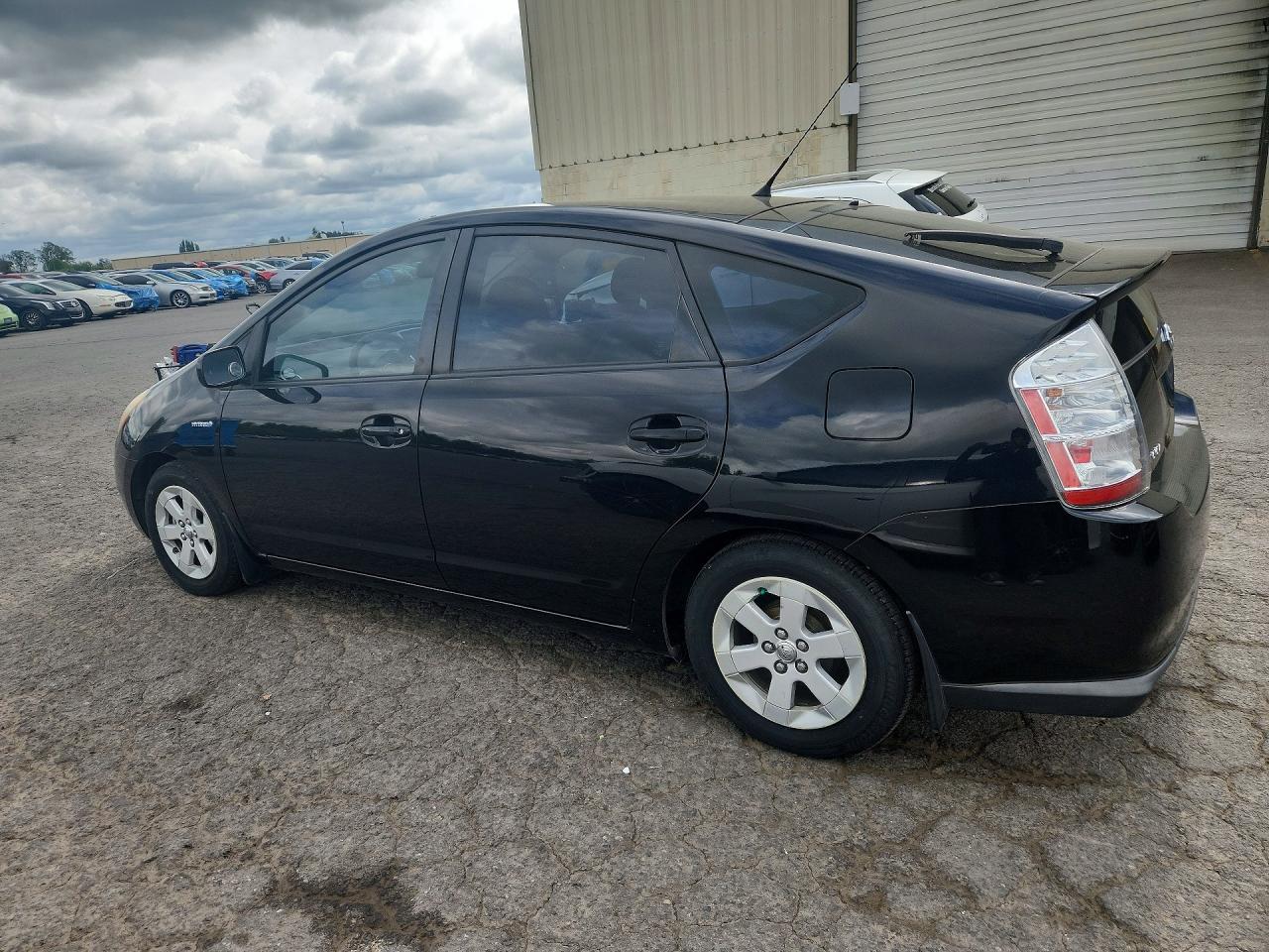 2007 TOYOTA PRIUS BASE photo 2
