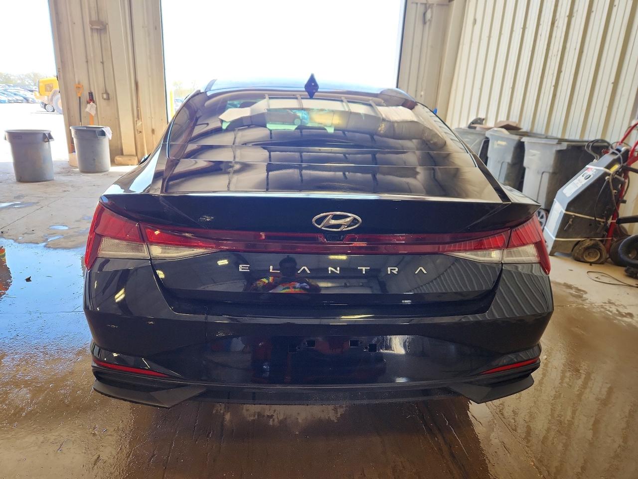2023 HYUNDAI ELANTRA SEL photo 11