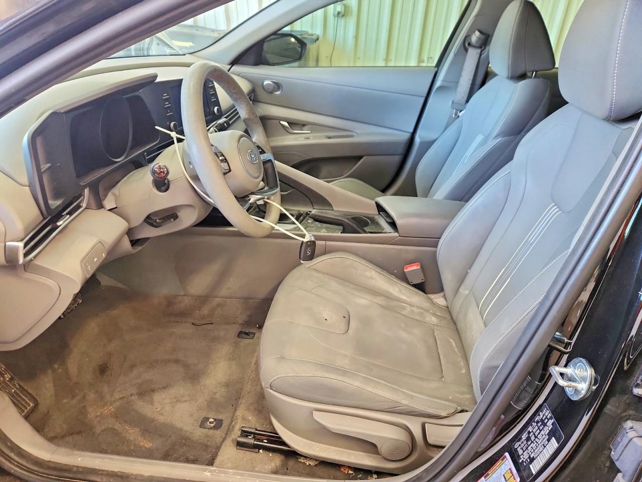 2023 HYUNDAI ELANTRA SEL photo 13