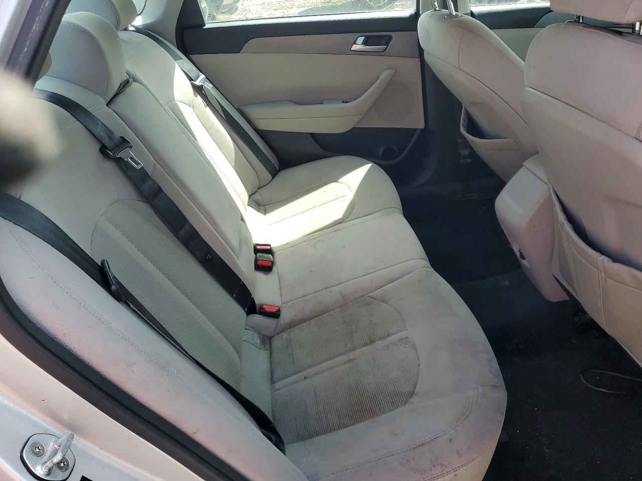 2015 HYUNDAI SONATA SE photo 19