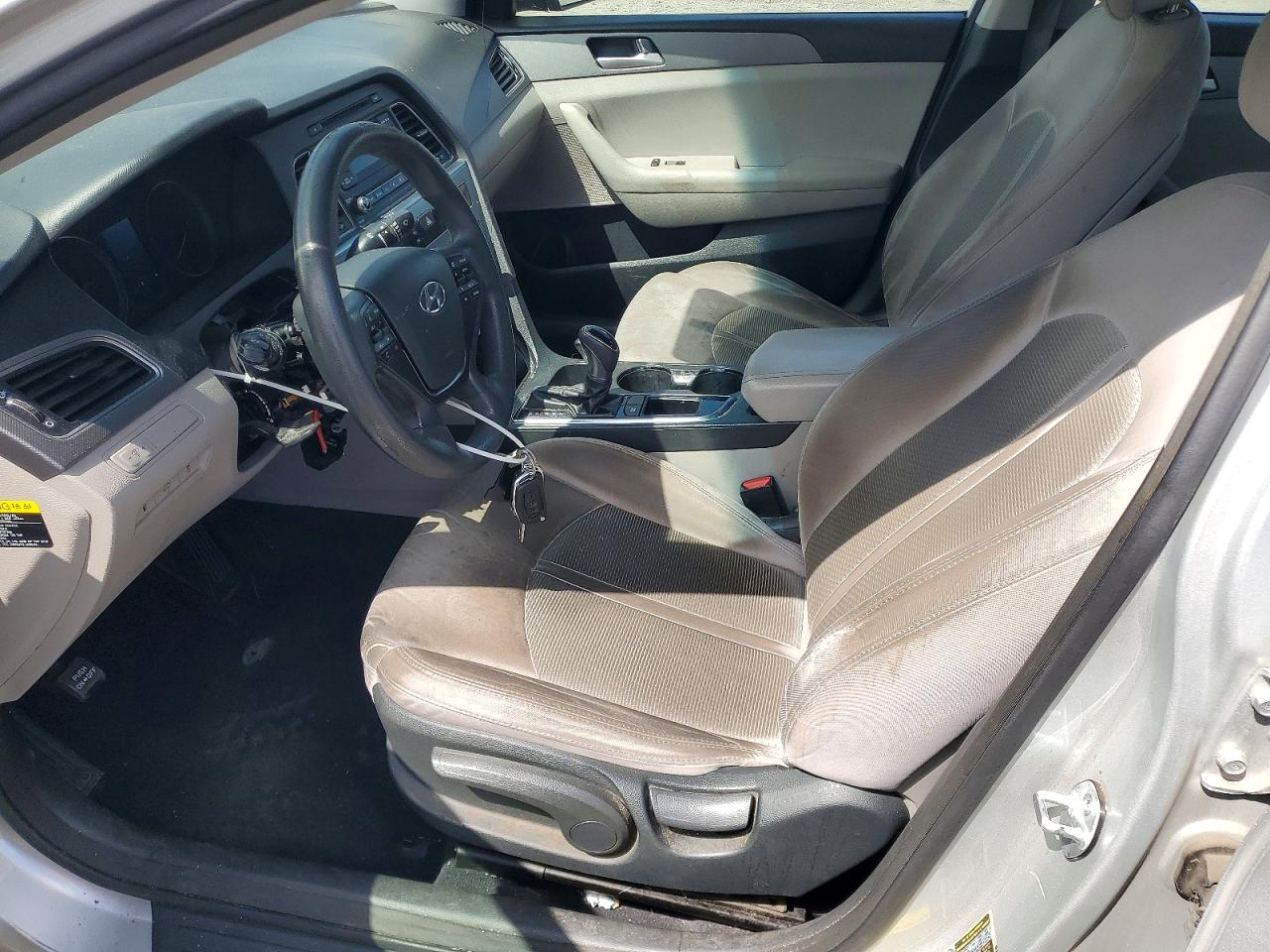 2015 HYUNDAI SONATA SE photo 13