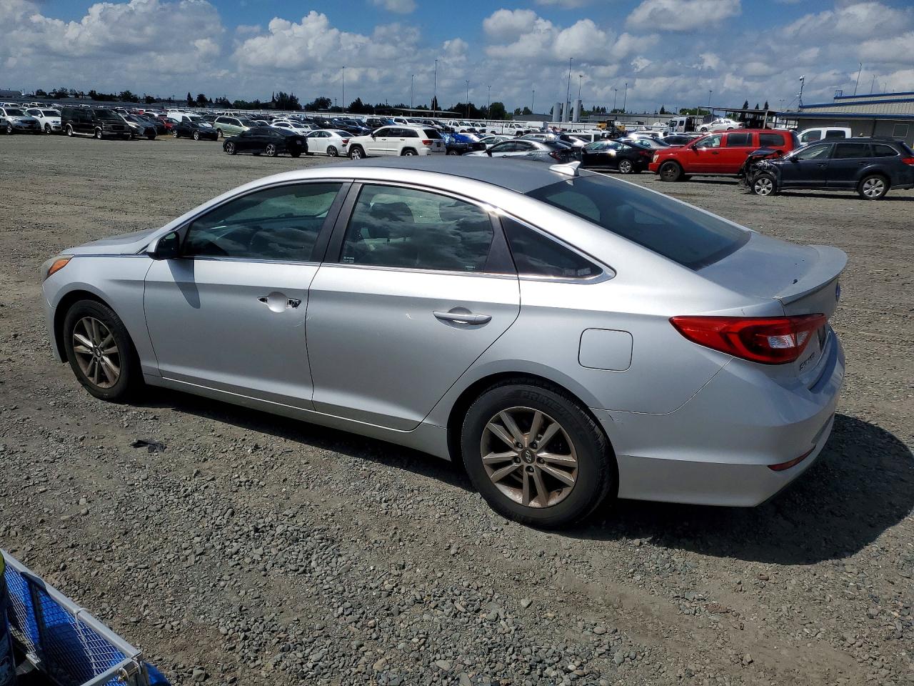 2015 HYUNDAI SONATA SE photo 3
