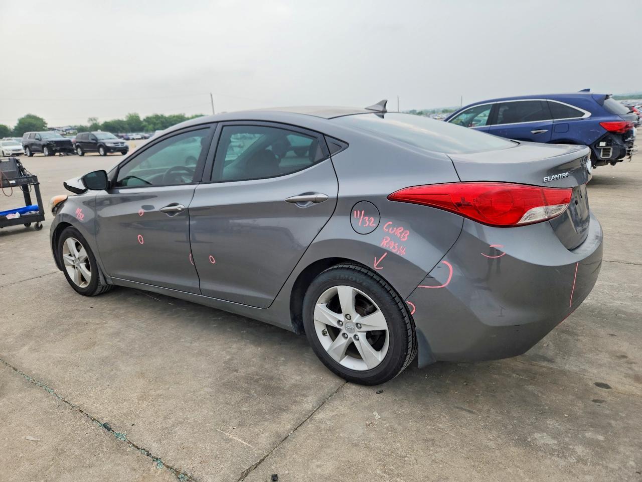 2013 HYUNDAI ELANTRA GLS photo 3