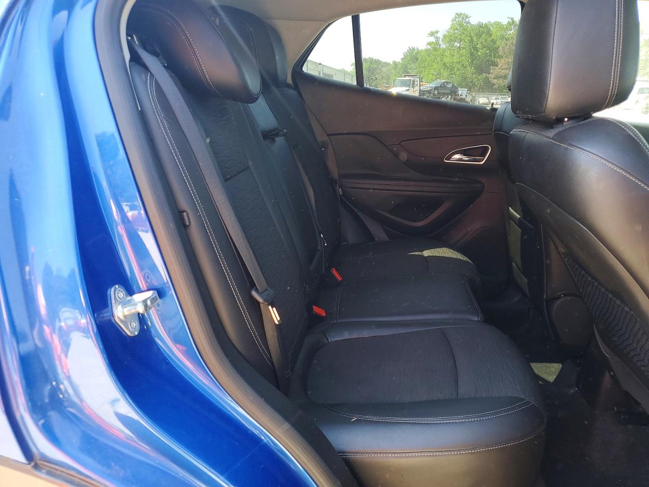 2015 BUICK ENCORE photo 31