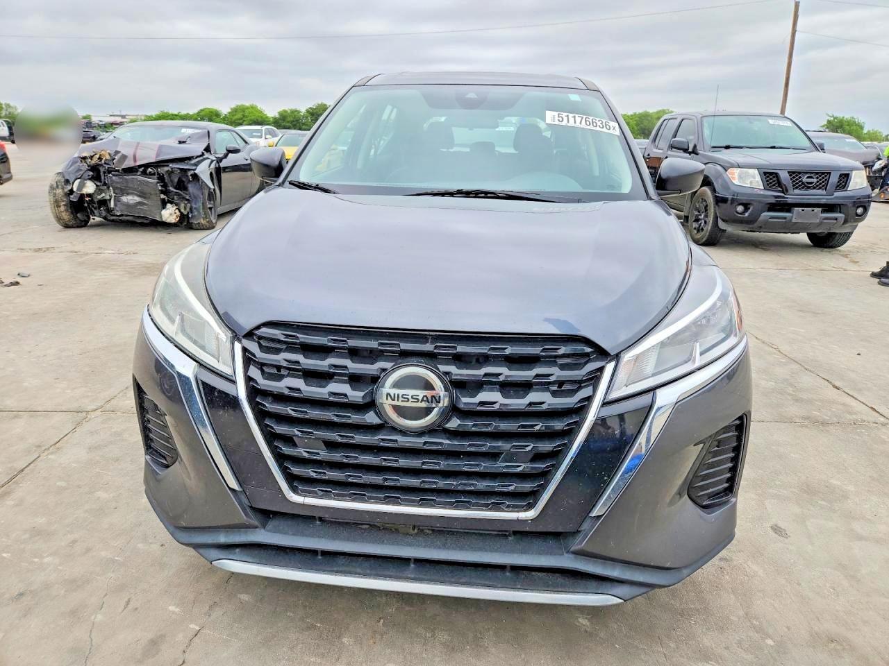 2021 NISSAN KICKS photo 9