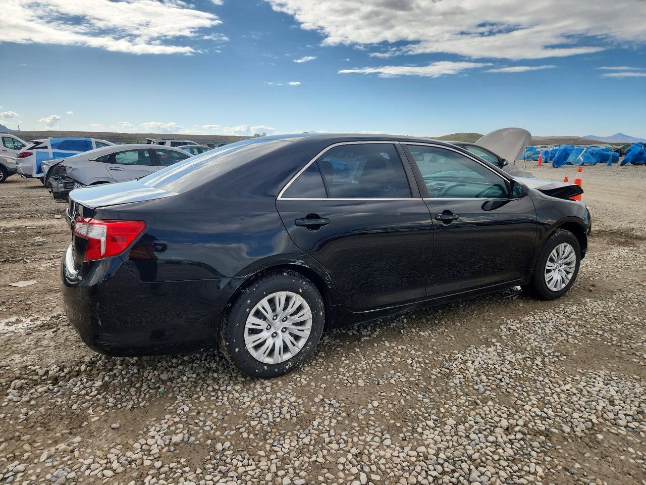 2012 TOYOTA CAMRY L photo 5