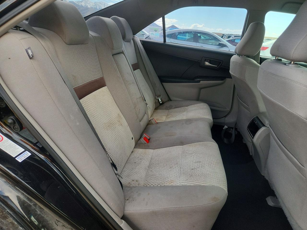 2012 TOYOTA CAMRY L photo 19