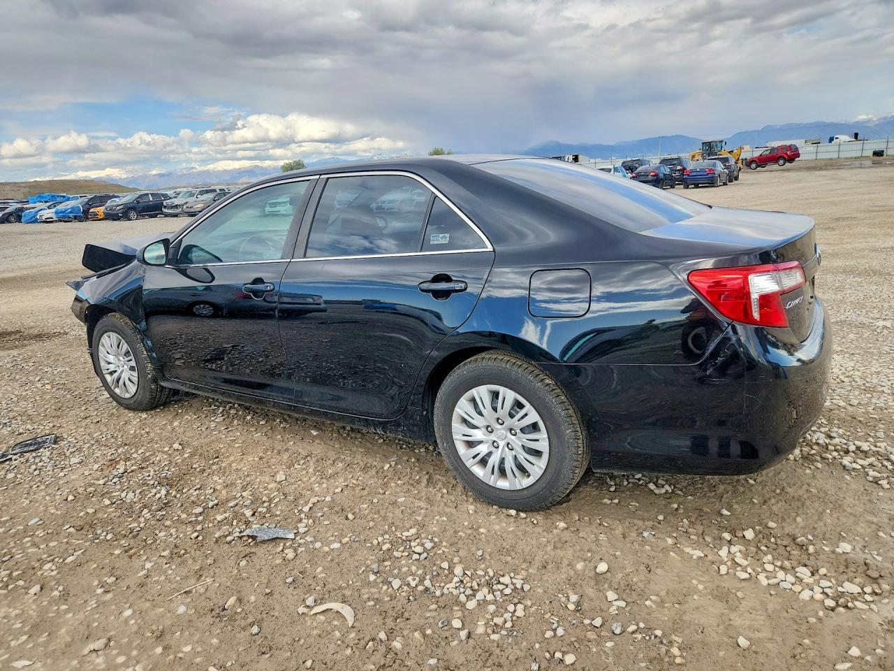 2012 TOYOTA CAMRY L photo 3