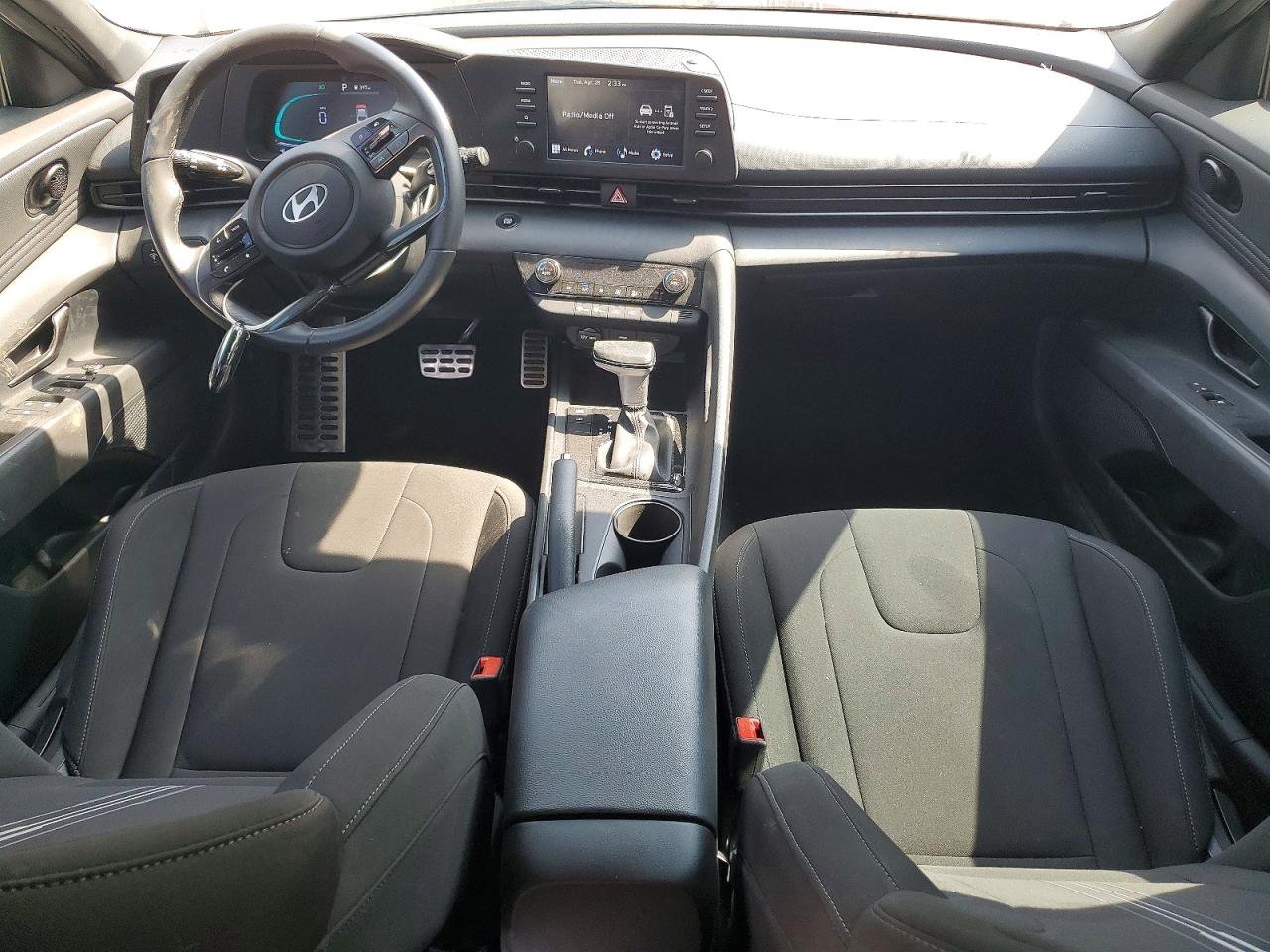 2025 HYUNDAI ELANTRA SEL SPORT photo 15