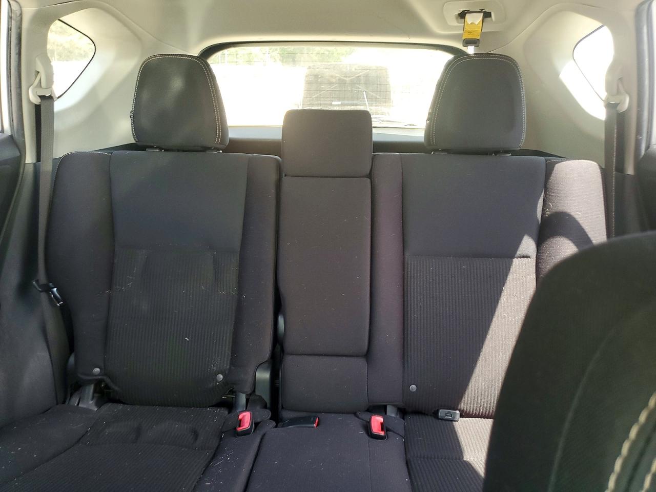 2015 TOYOTA RAV4 photo 28