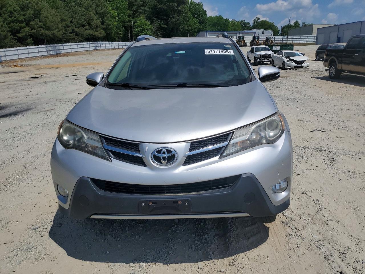 2015 TOYOTA RAV4 photo 13