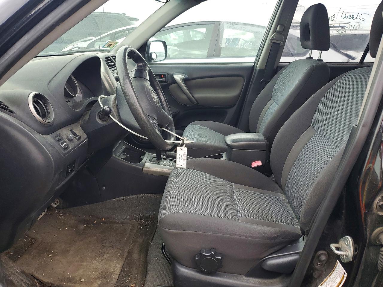 2005 TOYOTA RAV4 BASE photo 7