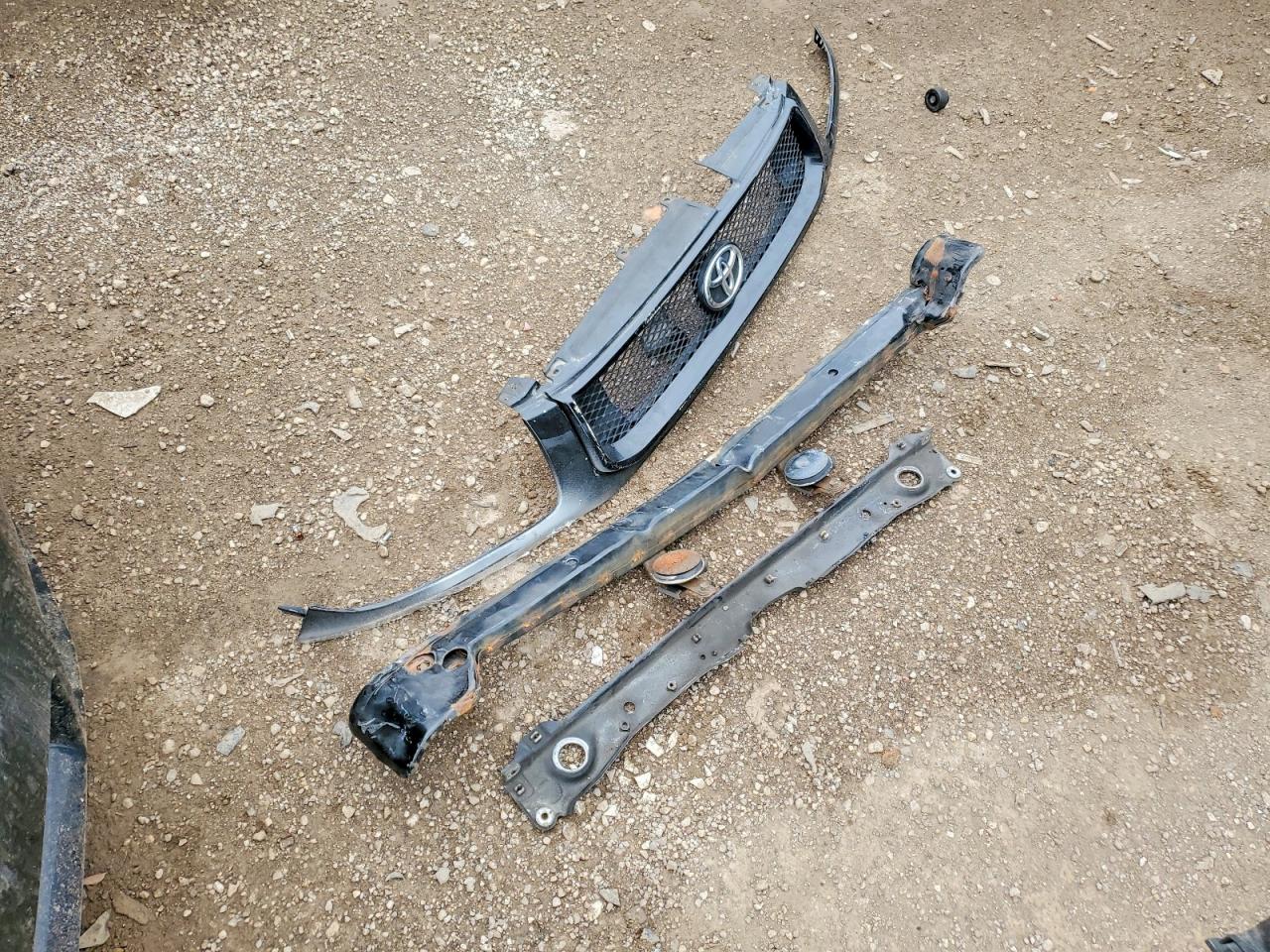 2005 TOYOTA RAV4 BASE photo 12