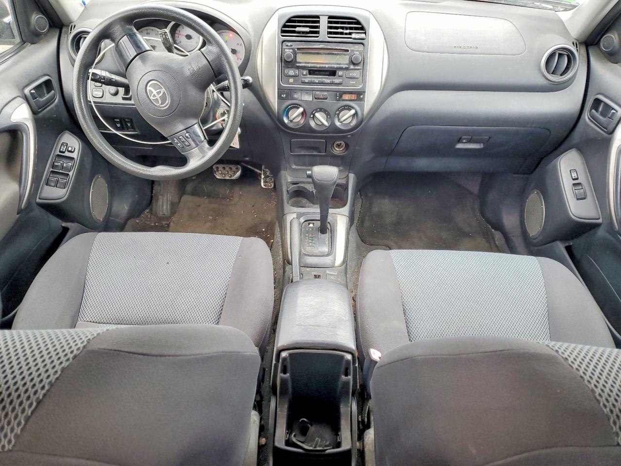 2005 TOYOTA RAV4 BASE photo 8