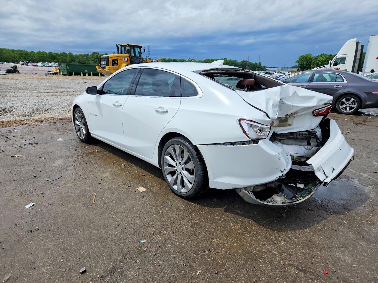 2017 CHEVROLET MALIBU PREMIER photo 3