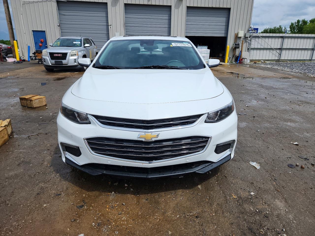 2017 CHEVROLET MALIBU PREMIER photo 9