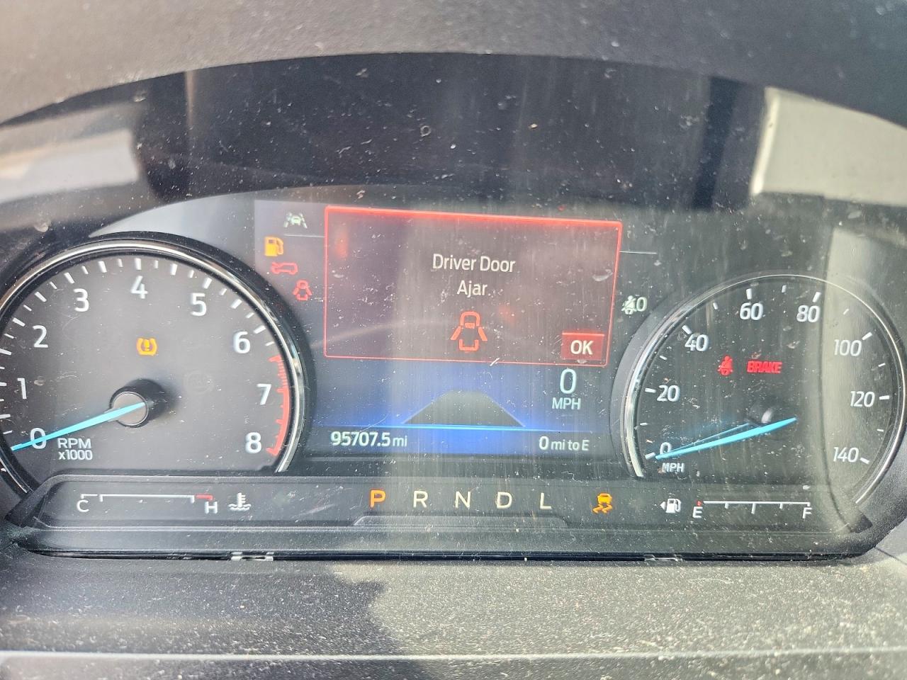 2021 FORD EXPLORER XLT photo 17