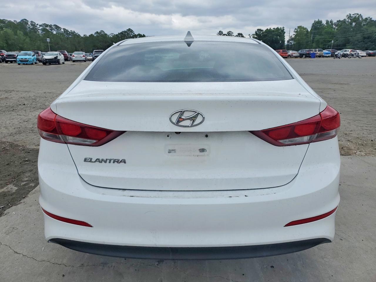 2018 HYUNDAI ELANTRA VALUE EDITION photo 6